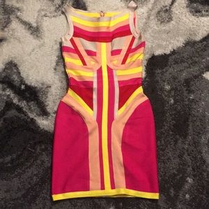 VTG Style 90’s Geometric Babe Bodycon 💕